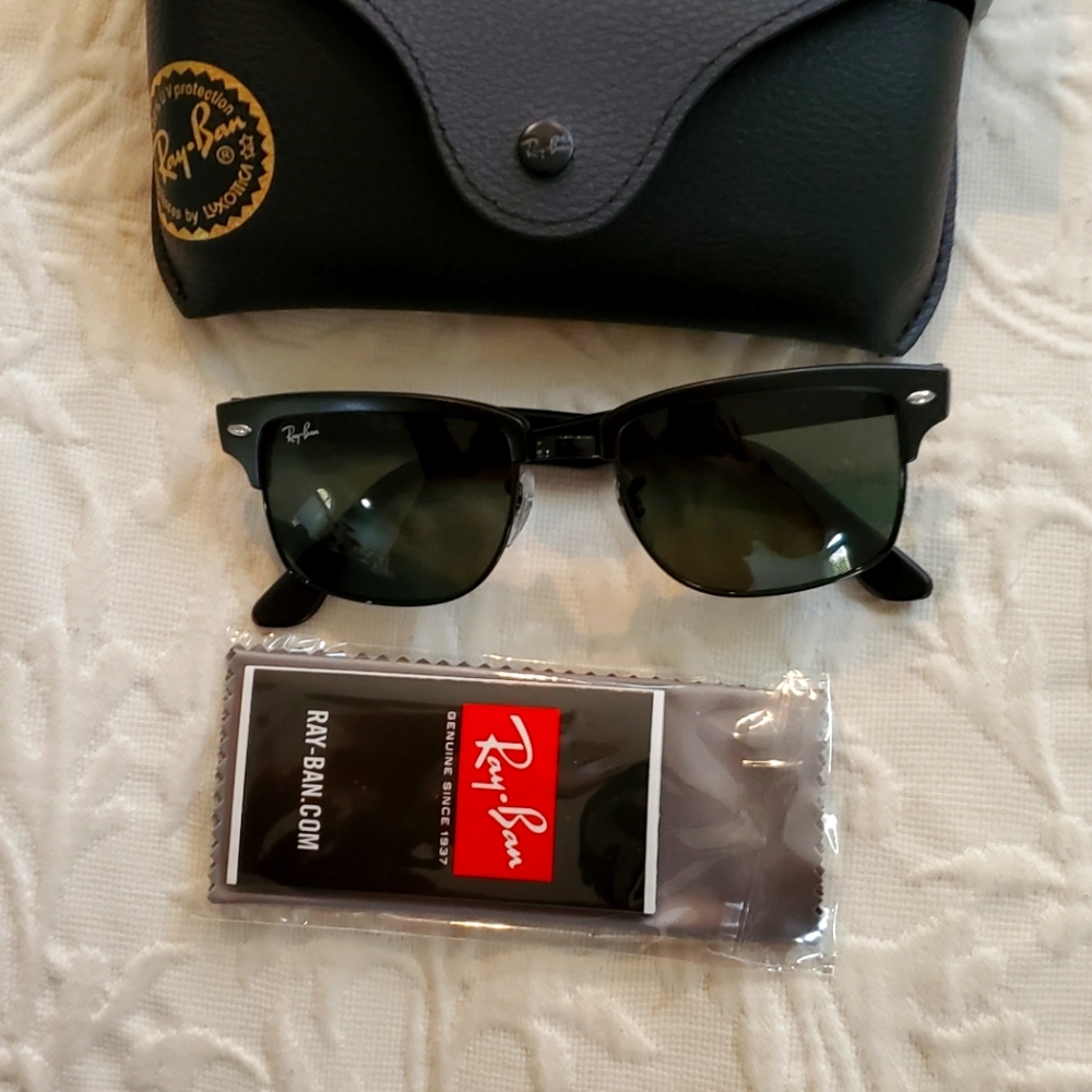 Ray ban clubmaster square sunglasses black on black